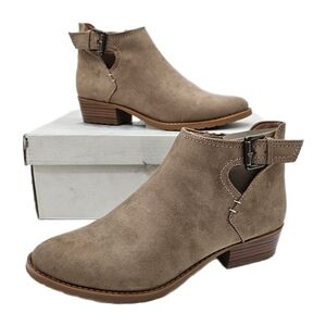 NIB Style & Co. Mabel Womens Taupe Almond Toe Faux Suede Ankle Boots Size 6.5